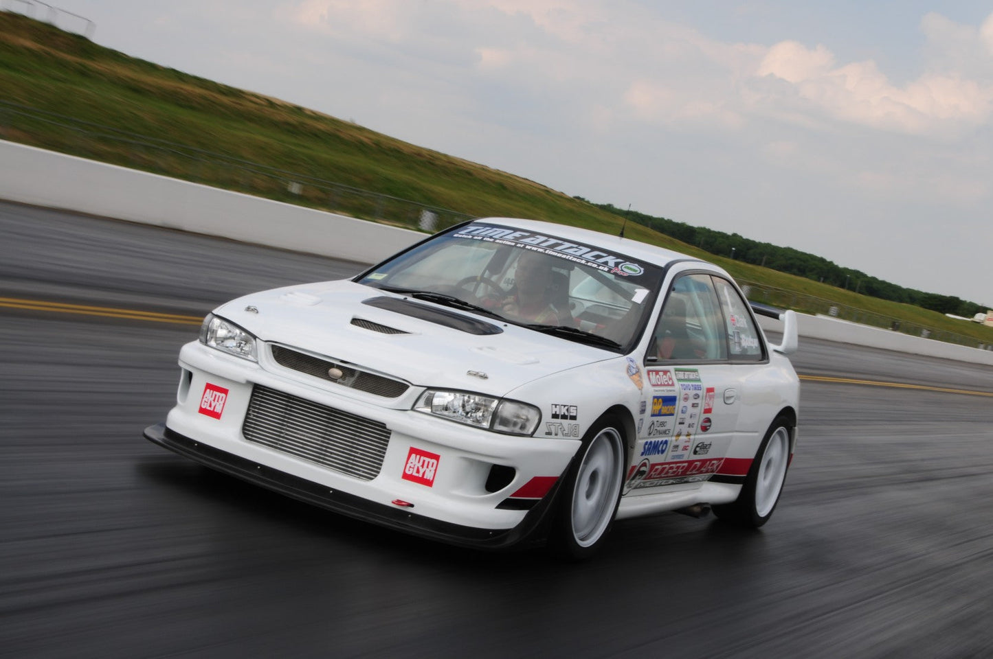 RCM GRP Bonnet Vent Rear Facing 1996+ GC8
